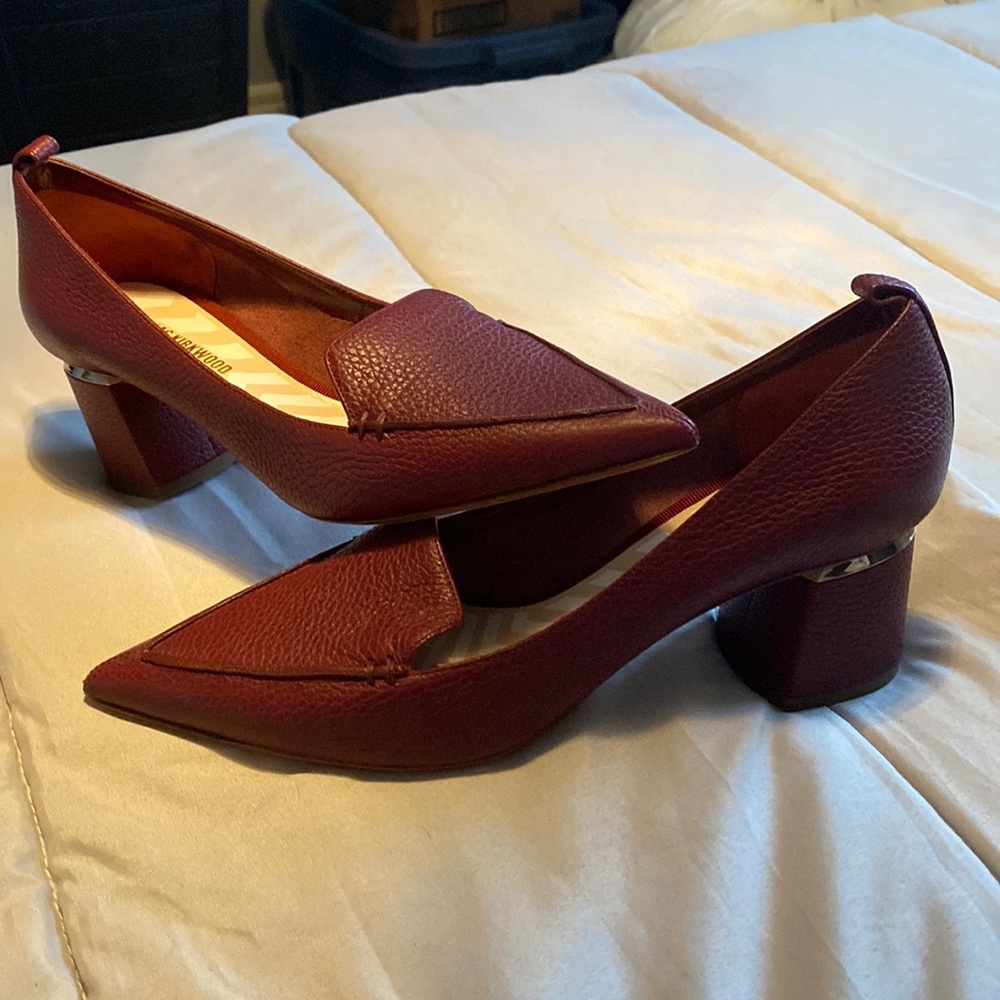 Nicholas kirkwood Burgundy colour
